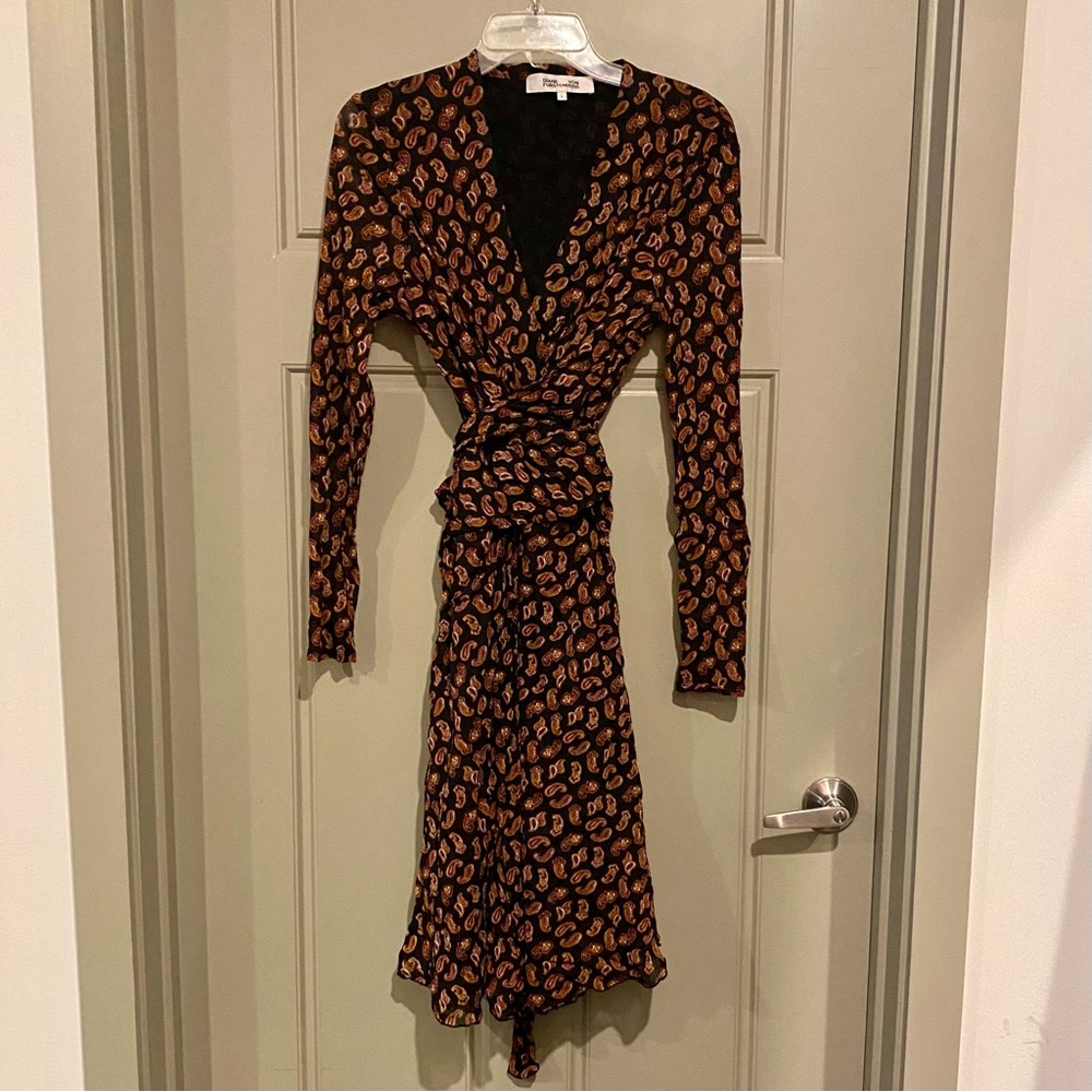 Diane von Furstenberg Wrap Style Dress (Large)